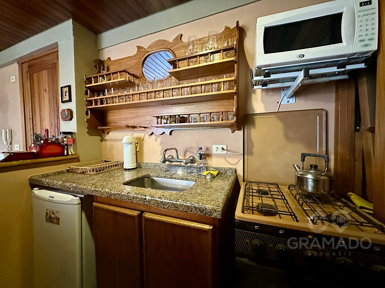 Romântico e Prático - Lareira + Lago Negro