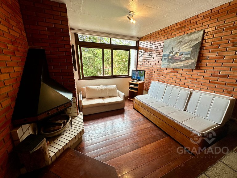 Romântico e Prático - Lareira + Lago Negro