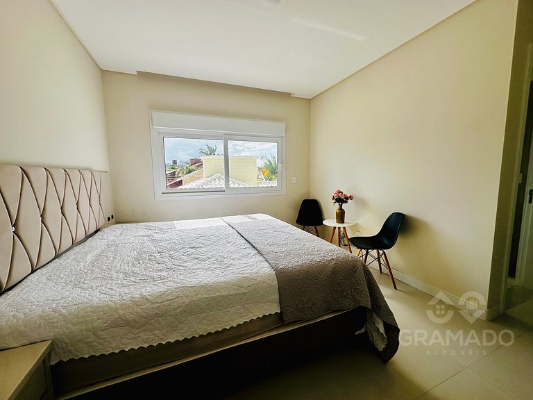 Casa Exclusiva con Piscina Privada y Área Gourmet – Florianó