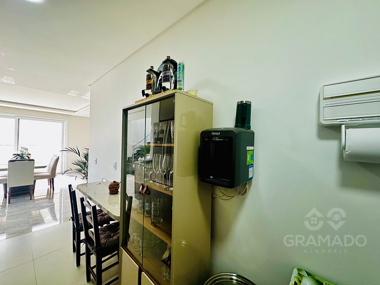 Casa com Piscina Privativa & Área Gourmet