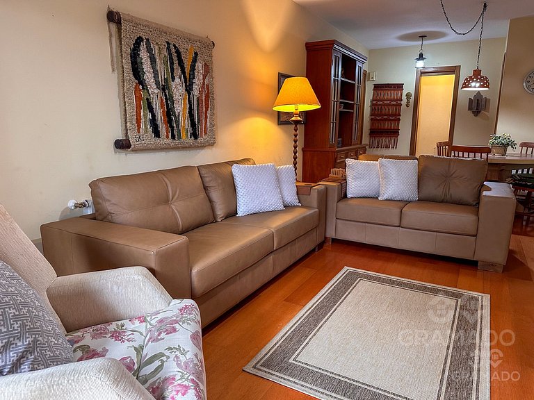 Refúgio Moderno + Localização Perfeita/Wi Fi + Churrasqueira