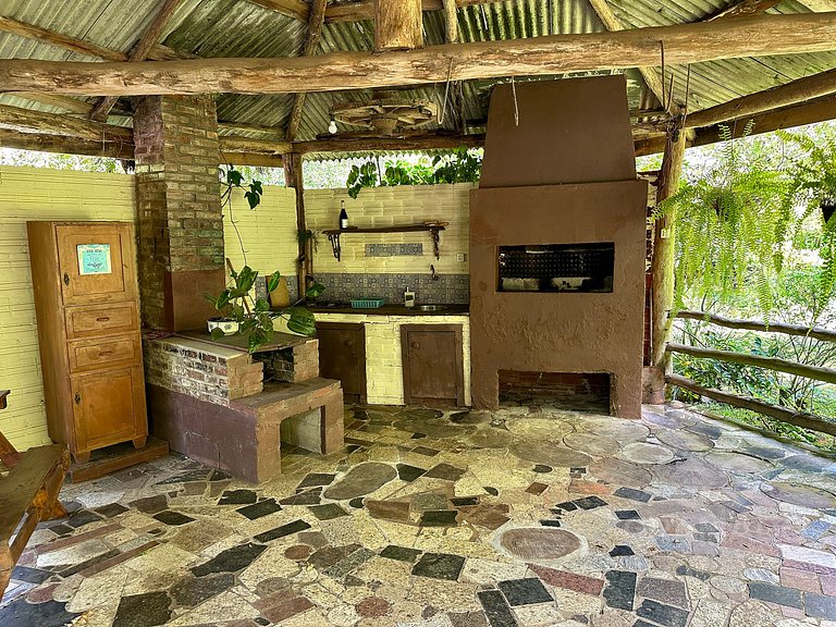 Cabana com Cachoeira e Piscina Natural - Gramado