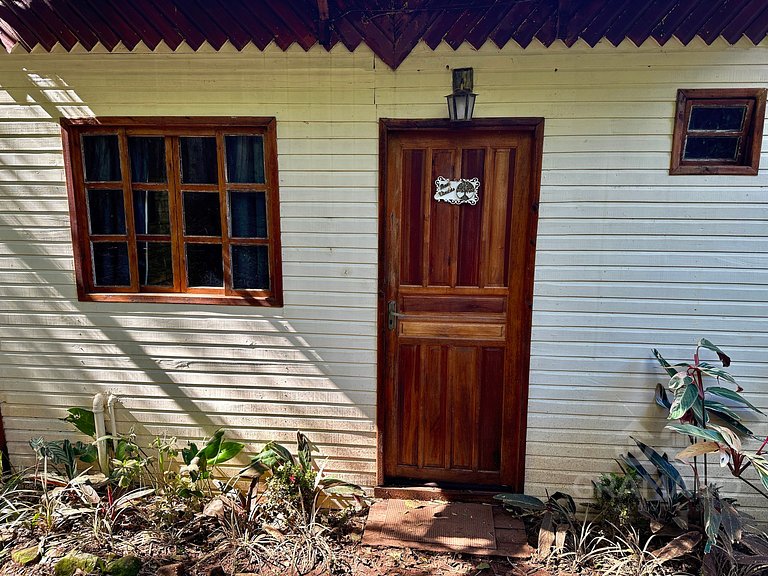 Cabana com Cachoeira e Piscina Natural - Gramado