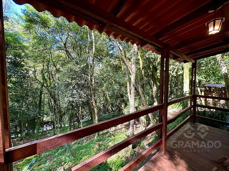 Cabana com Cachoeira e Piscina Natural - Gramado