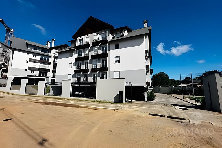 Gramado: Piscina Térmica, Academia e Churrasqueira